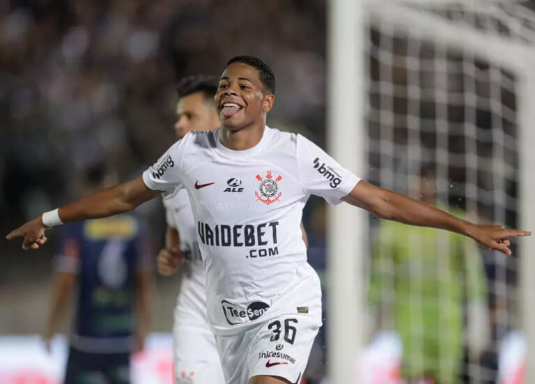 Corinthians conquista vitória emocionante em jogo eletrizante