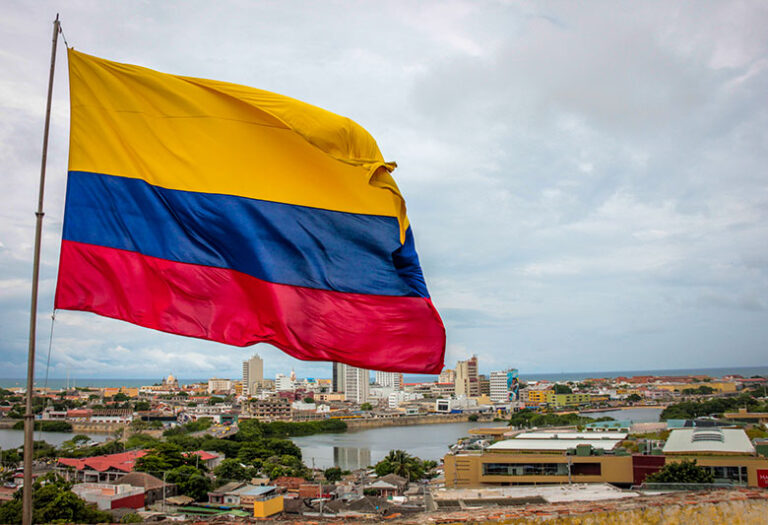 Colômbia Avança em Reformas Sociais e Econômicas em 2024